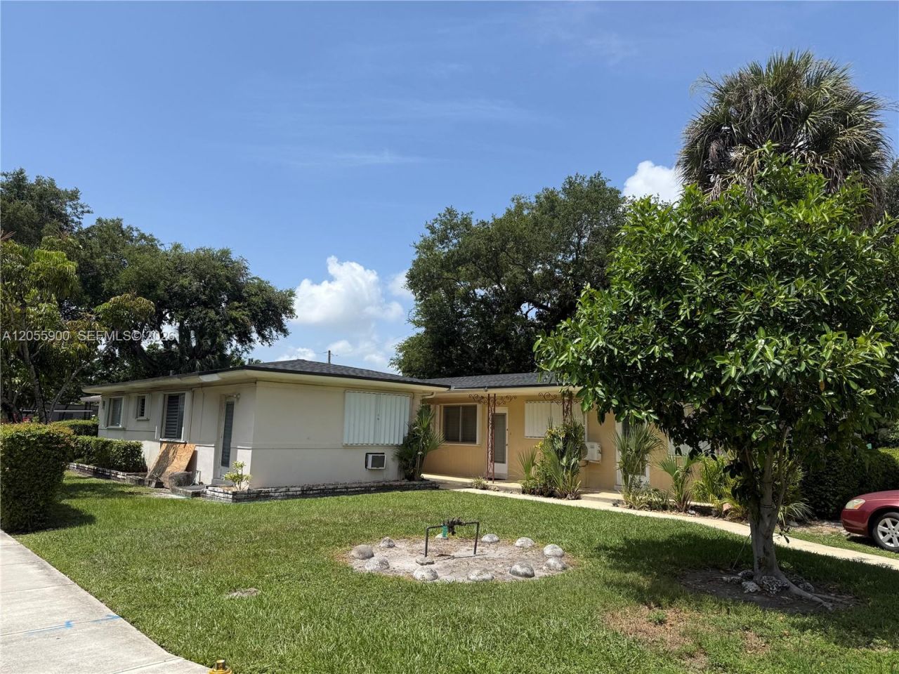 1570 NE 130th St , North Miami, FL 33161 Photo