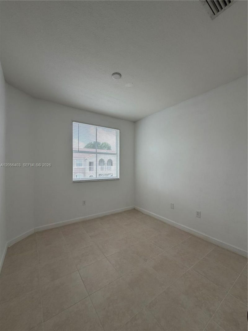 1661 SE 28th St , Unit 204, Homestead, FL 33035 Photo