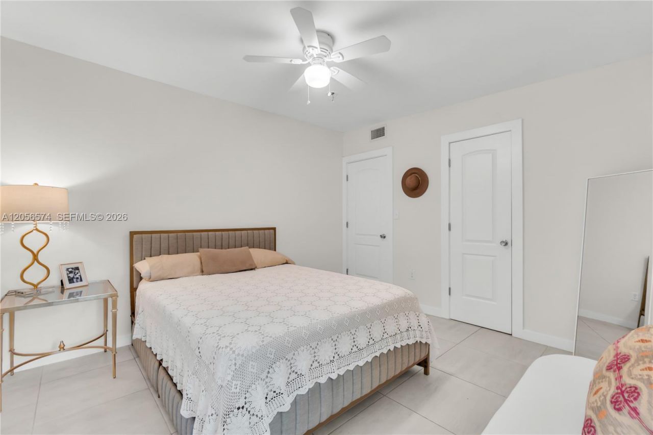 1340 NW 4th Ave , Fort Lauderdale, FL 33311 Photo