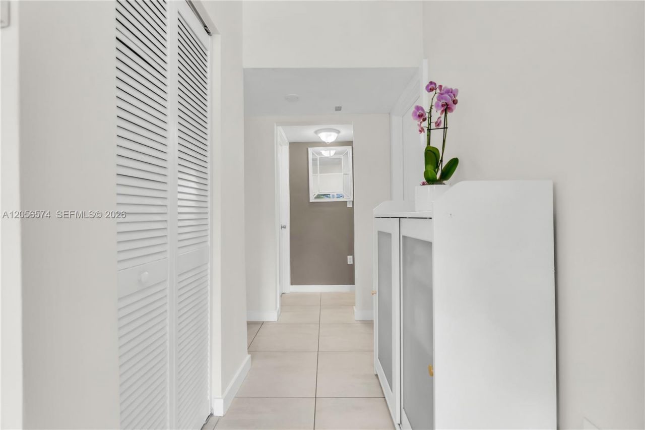 1340 NW 4th Ave , Fort Lauderdale, FL 33311 Photo