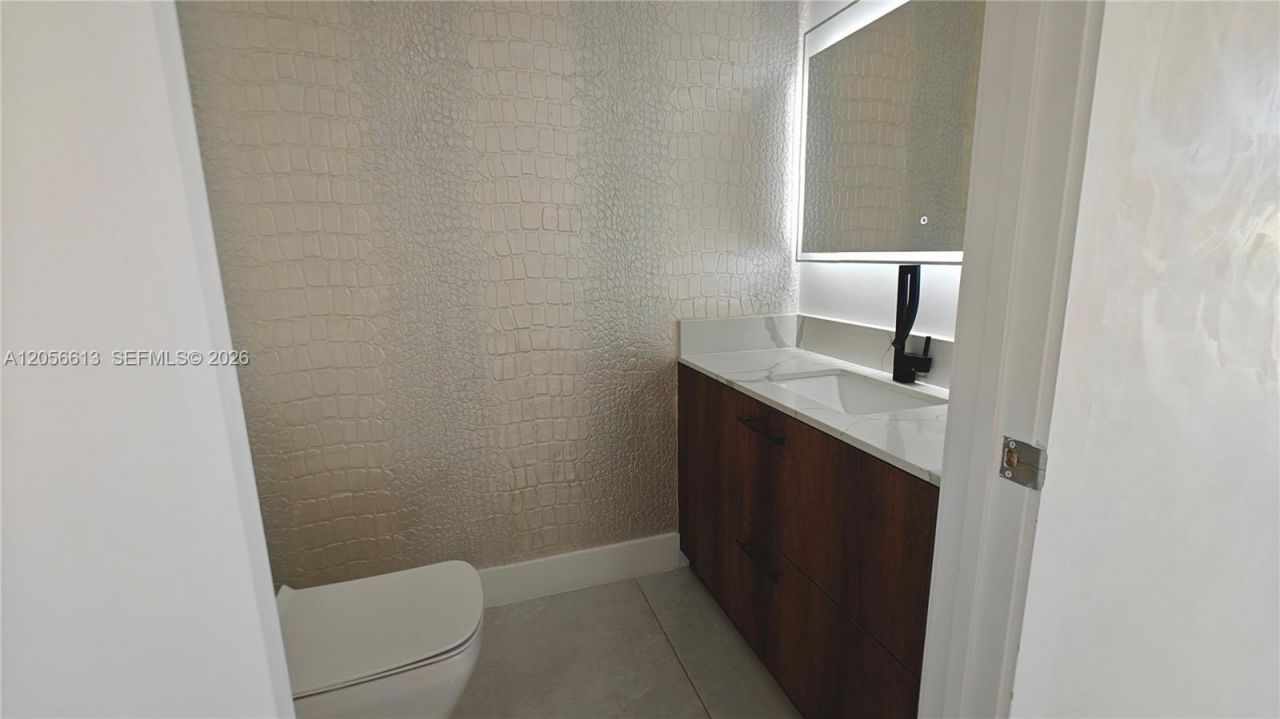 1100 Biscayne Blvd, Unit 2106, Miami, FL 33132 Photo