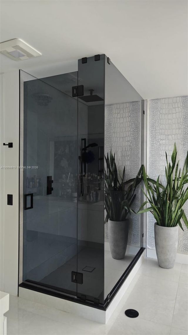 1100 Biscayne Blvd , Unit 2106, Miami, FL 33132 Photo