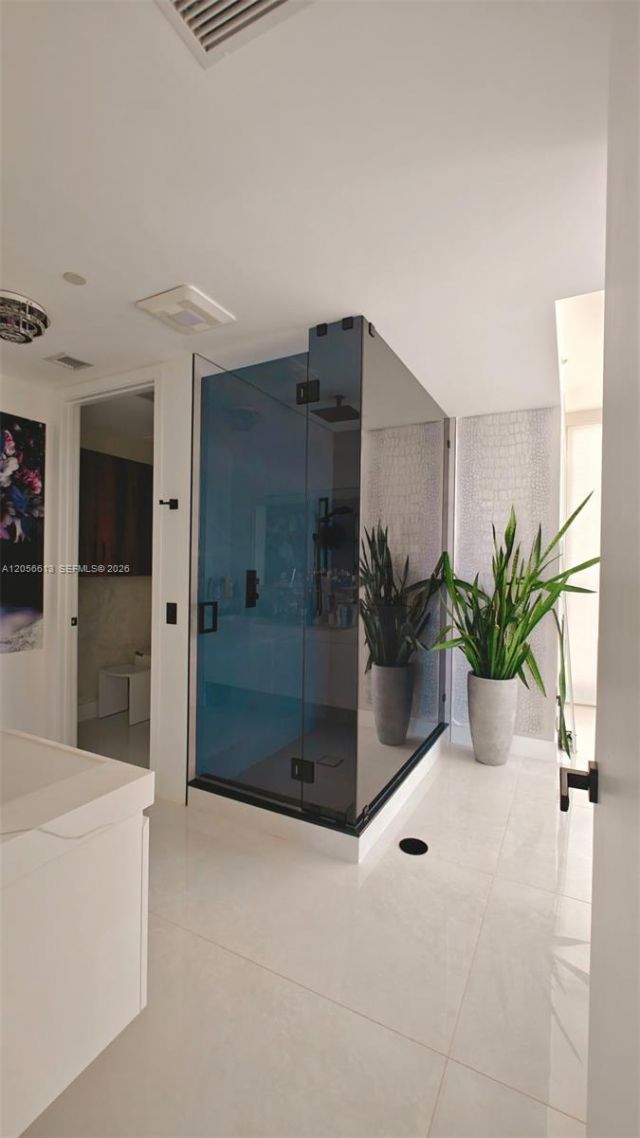 1100 Biscayne Blvd , Unit 2106, Miami, FL 33132 Photo