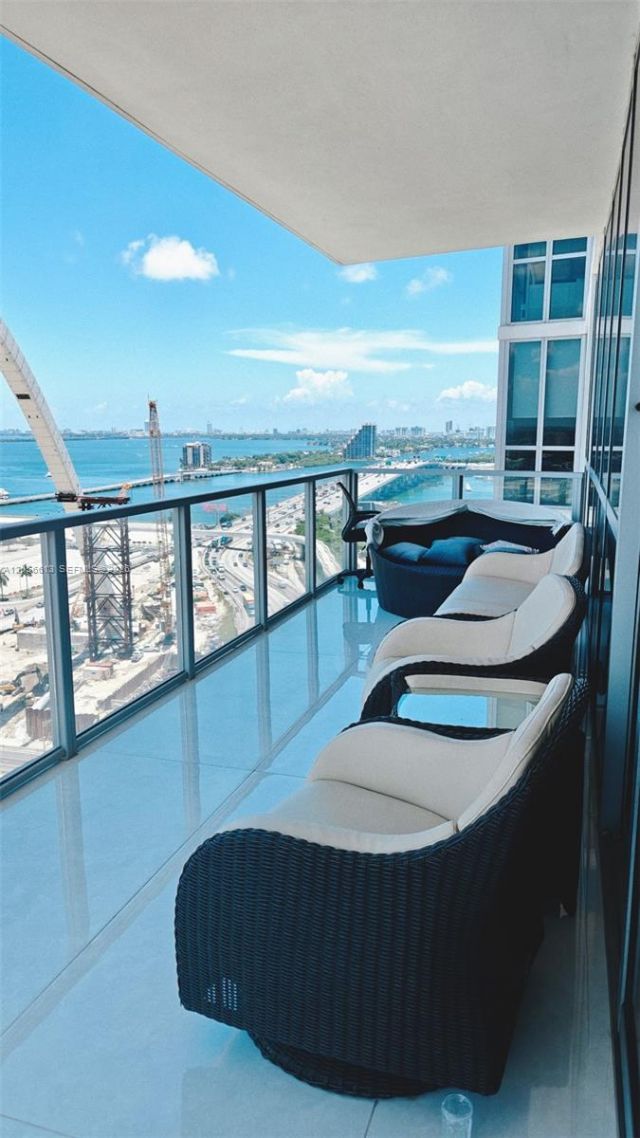 1100 Biscayne Blvd , Unit 2106, Miami, FL 33132 Photo