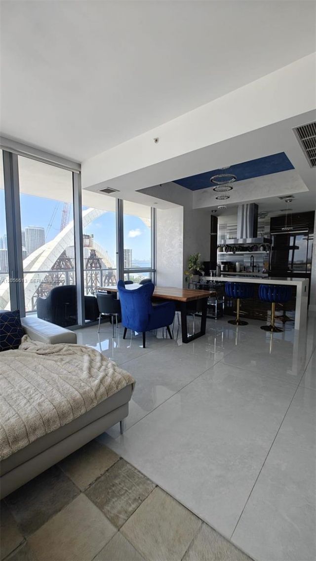 1100 Biscayne Blvd , Unit 2106, Miami, FL 33132 Photo
