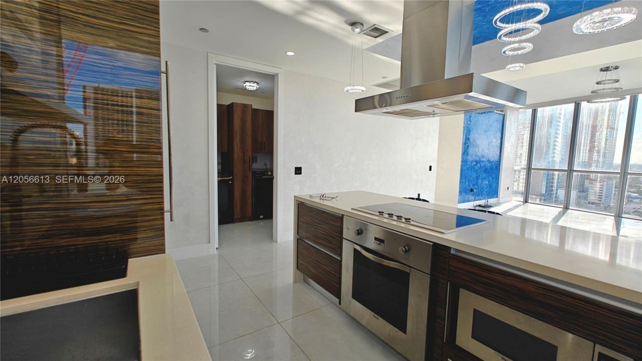 1100 Biscayne Blvd, Unit 2106, Miami, FL 33132 Photo