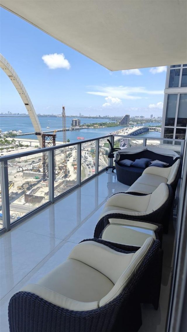 1100 Biscayne Blvd , Unit 2106, Miami, FL 33132 Photo