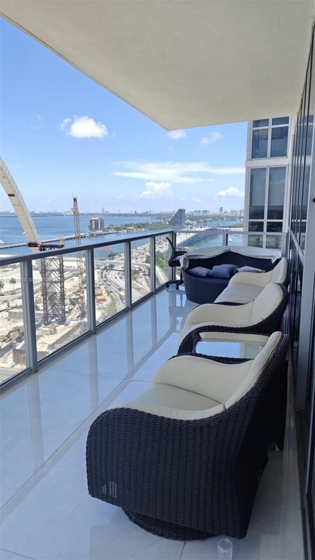 1100 Biscayne Blvd , Unit 2106, Miami, FL 33132 Photo