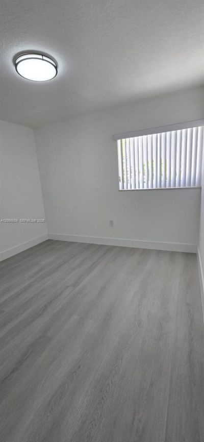 9612 Grand Canal Dr, Miami, FL 33174 Photo