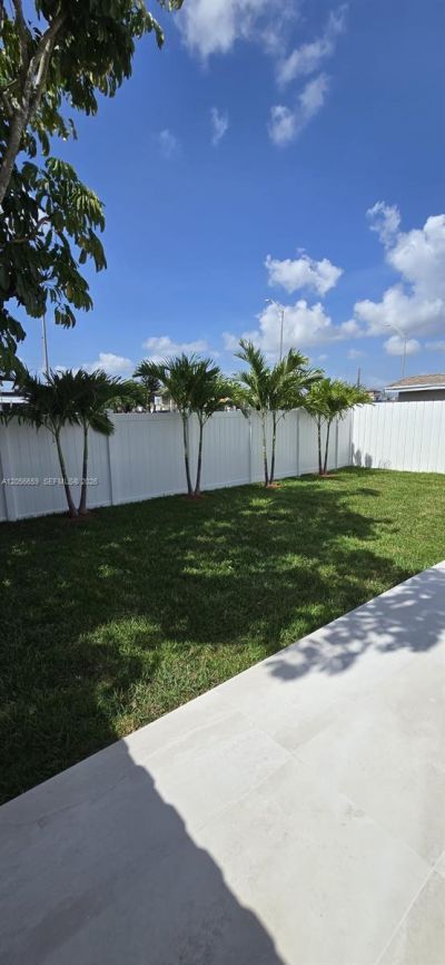 9612 Grand Canal Dr, Miami, FL 33174 Photo