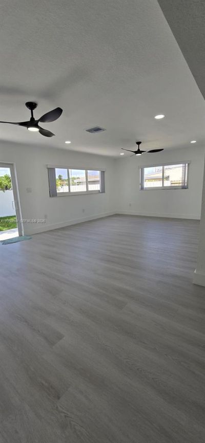 9612 Grand Canal Dr, Miami, FL 33174 Photo