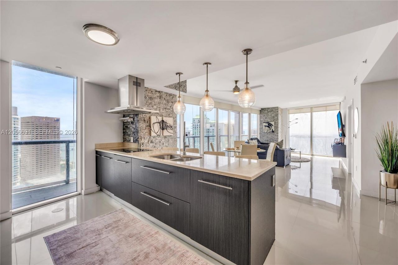 495 Brickell Ave , Unit 3702, Miami, FL 33131 Photo