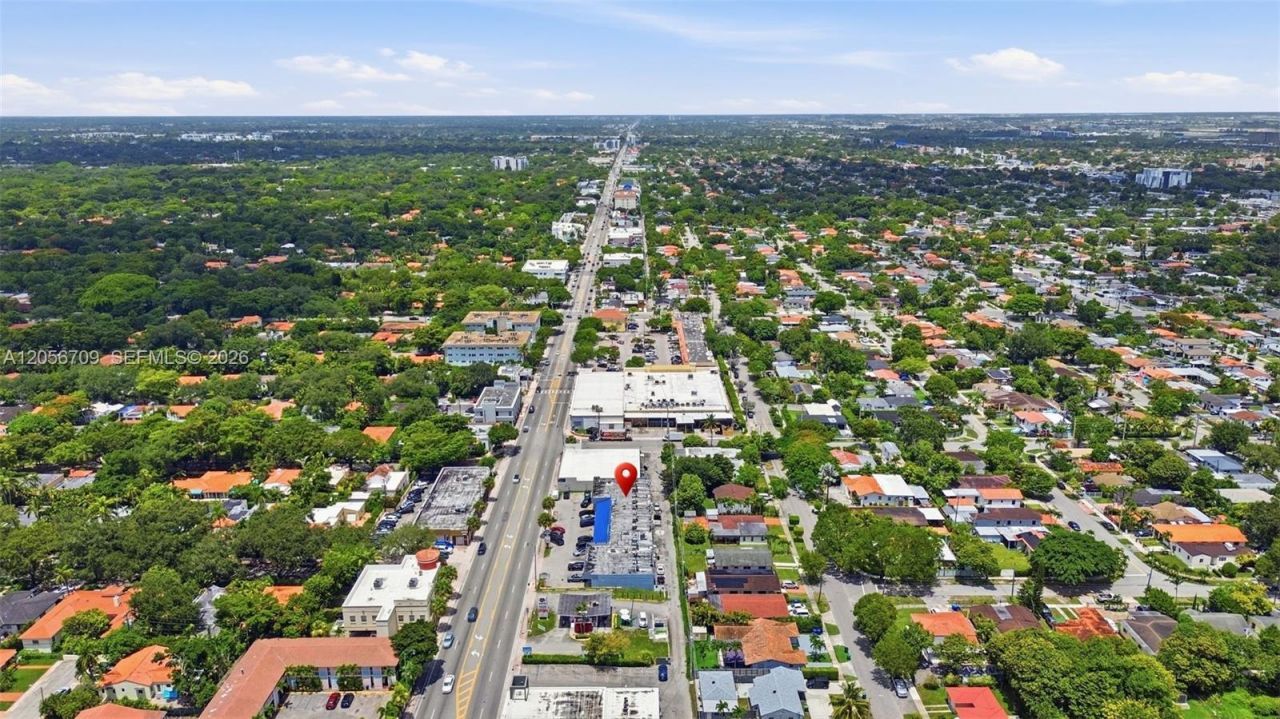 Smoke Shop For Sale In Coral Gables , Coral Gables, FL 33134 Photo
