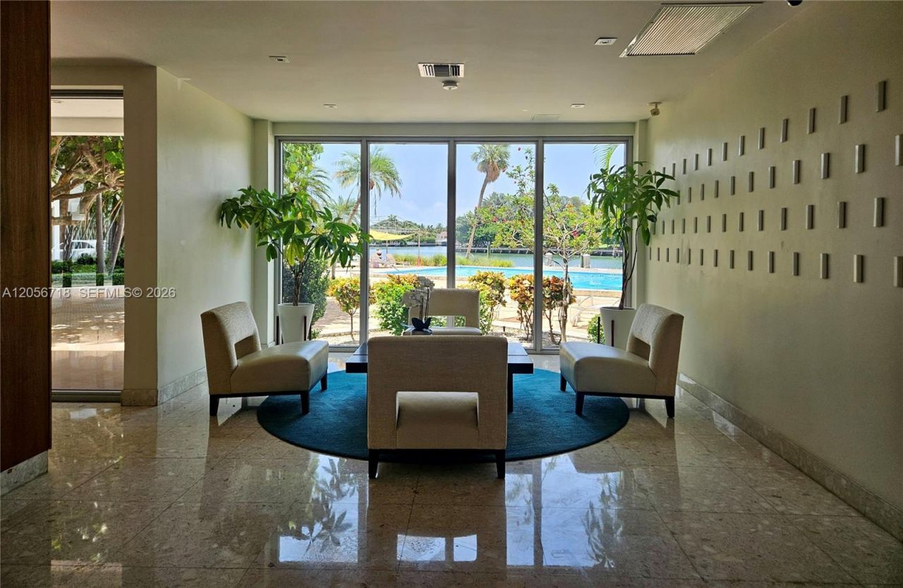9102 W Bay Harbor Dr , Unit 10-B, Bay Harbor Islands, FL 33154 Photo