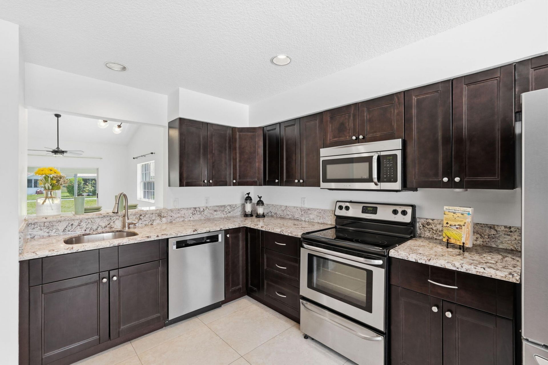 6616 Marissa Circle, Lake Worth, FL 33467 Photo