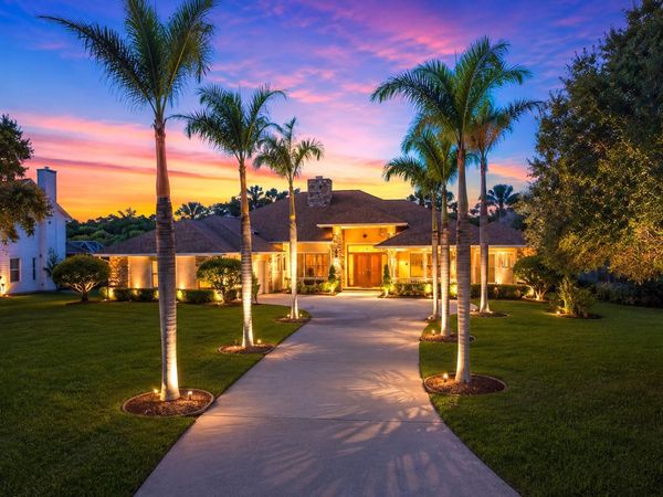 3706 SECLUDED OAK Court, Melbourne, FL 32934