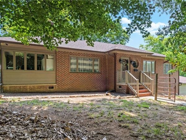 226 Pleasant Hill Drive , Elkin, NC 28621