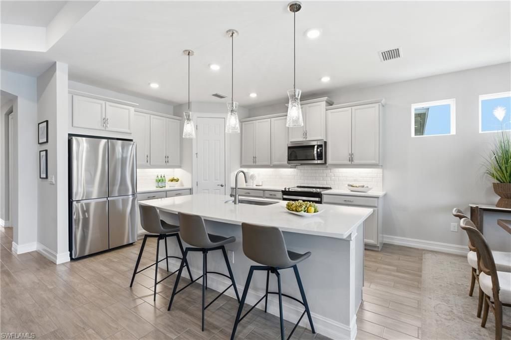 28033 Captiva Shell Loop, Bonita Springs, FL 34135 Photo