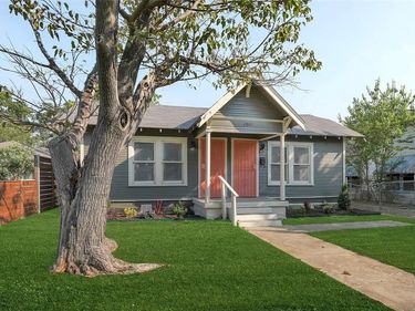 2821 Gladstone Drive , Dallas, TX 75211