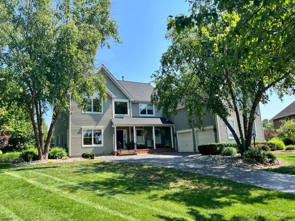 9 Sandpiper Ct, Montgomery, NJ 08558