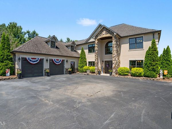 134 Country Acres Drive, Elizabethton, TN 37643