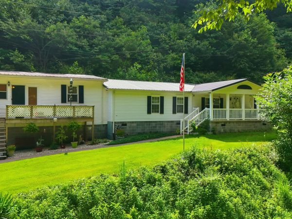 10115 Bear Fork Road, Pound, VA 24279