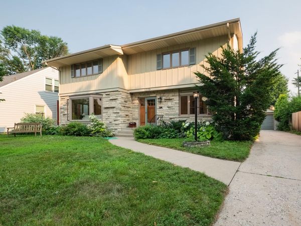 4609 Coffey Lane, Minneapolis, MN 55406