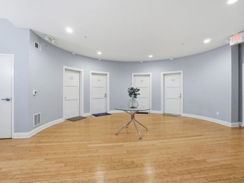 1326 Vine Street, Unit G, Cincinnati, OH 45202 Photo 11