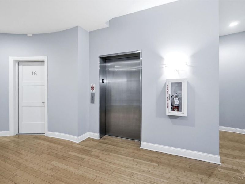 1326 Vine Street, Unit G, Cincinnati, OH 45202 Photo 12
