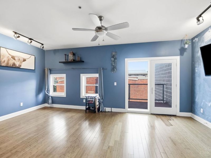 1326 Vine Street, Unit G, Cincinnati, OH 45202 Photo 20
