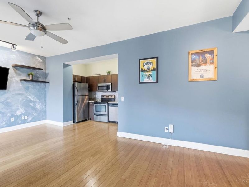 1326 Vine Street, Unit G, Cincinnati, OH 45202 Photo 22