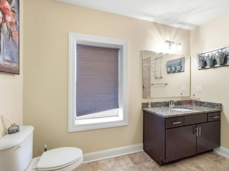 1326 Vine Street, Unit G, Cincinnati, OH 45202 Photo 34