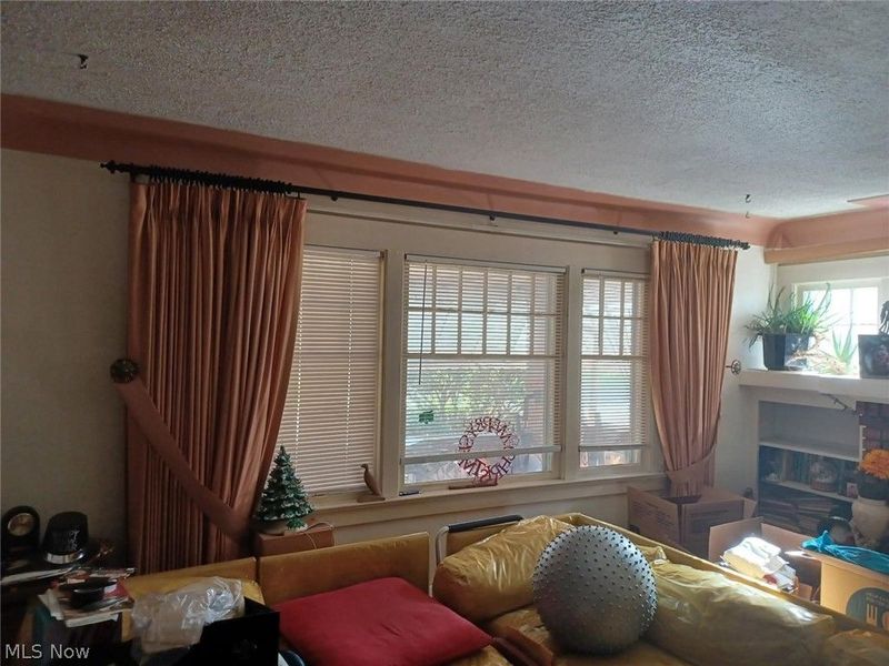 3588 Pennington Road, Cleveland, OH 44120 Photo 8