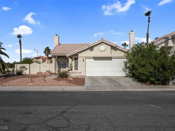 2748 Chokeberry Court , Las Vegas, NV 89108