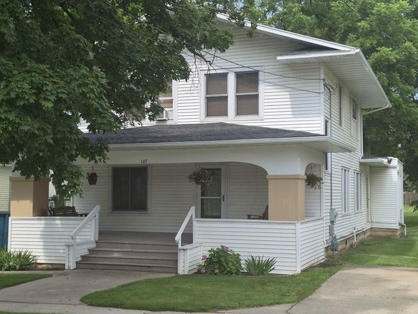 107 Park Avenue, Strawberry Point, IA 52076