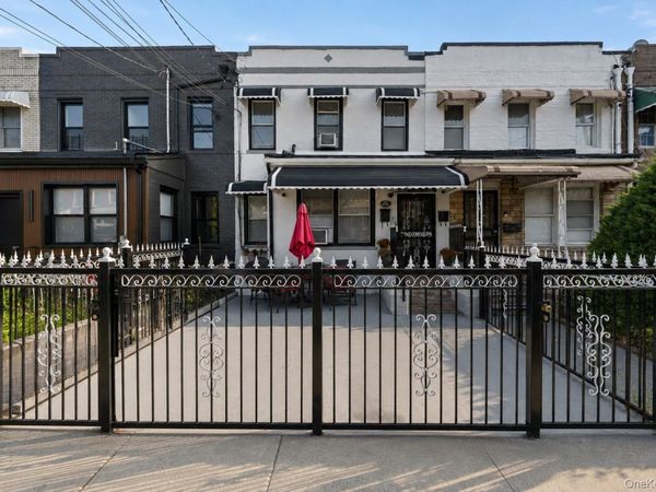 960 E 221st Street , Bronx, NY 10469