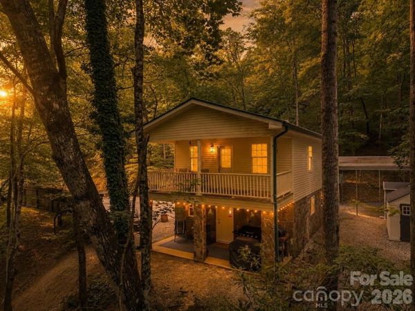 324 Bill Crisp Road , Robbinsville, NC 28771