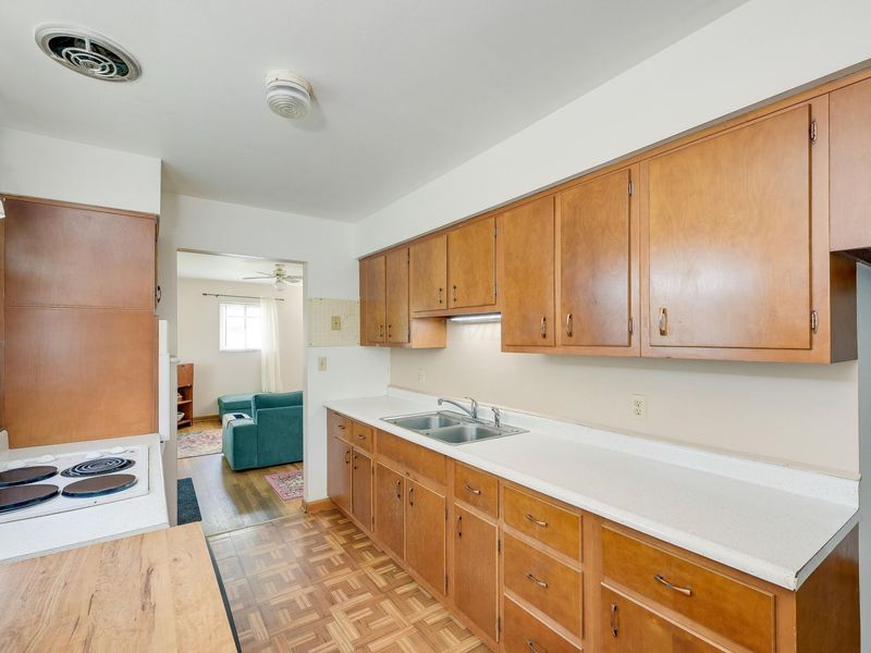 4455 Charlotte Road , Obetz, OH 43207 Photo 12