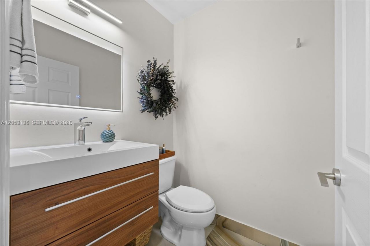 12050 SW 135th Ter , Miami, FL 33186 Photo