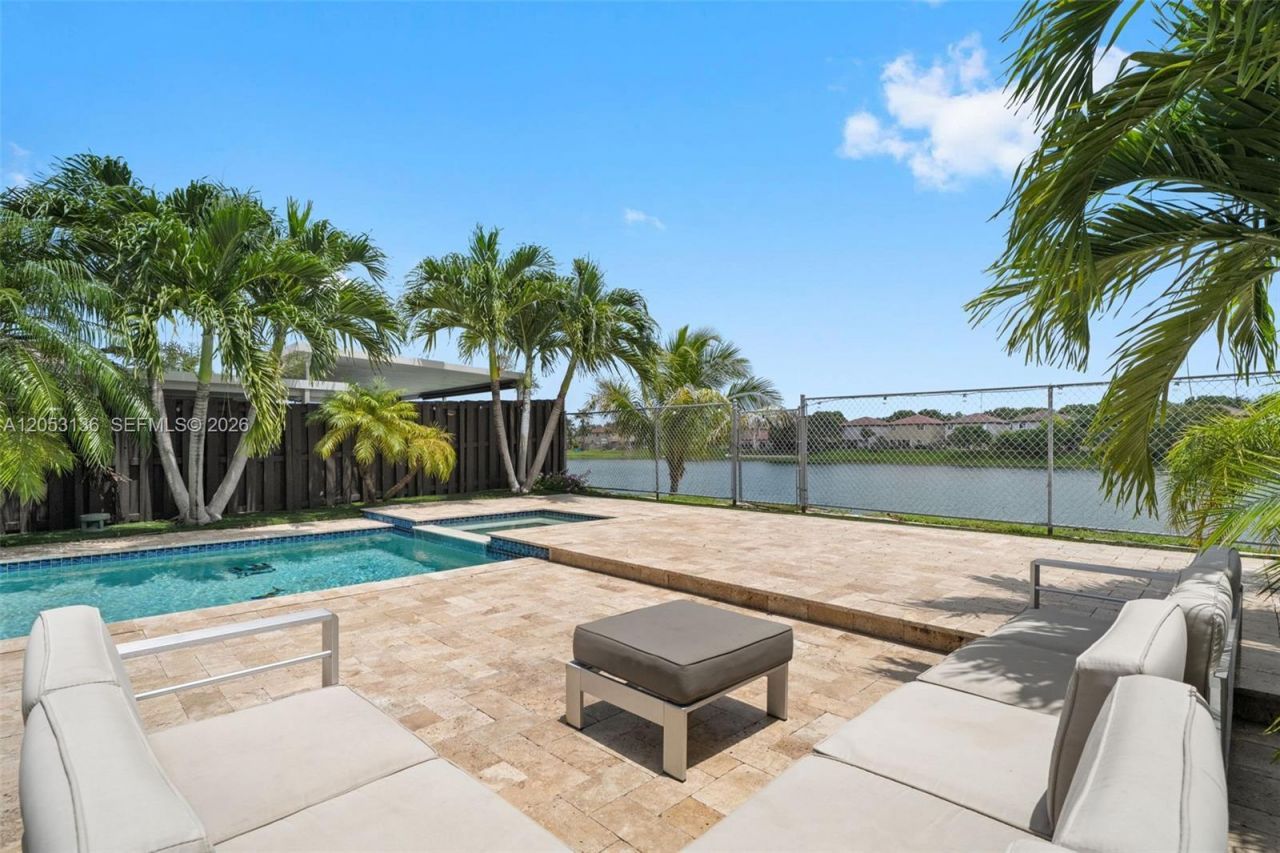 12050 SW 135th Ter , Miami, FL 33186 Photo