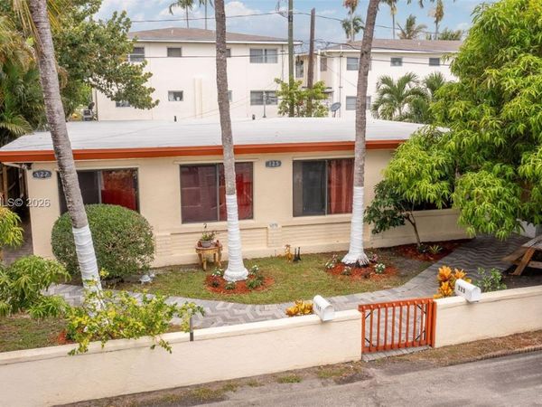 125 Cleveland St , Lake Worth, FL 33461