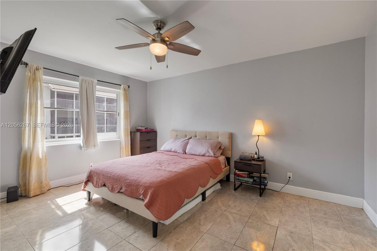 1461 S Ocean Blvd, Unit 222, Lauderdale by the Sea, FL 33062 Photo
