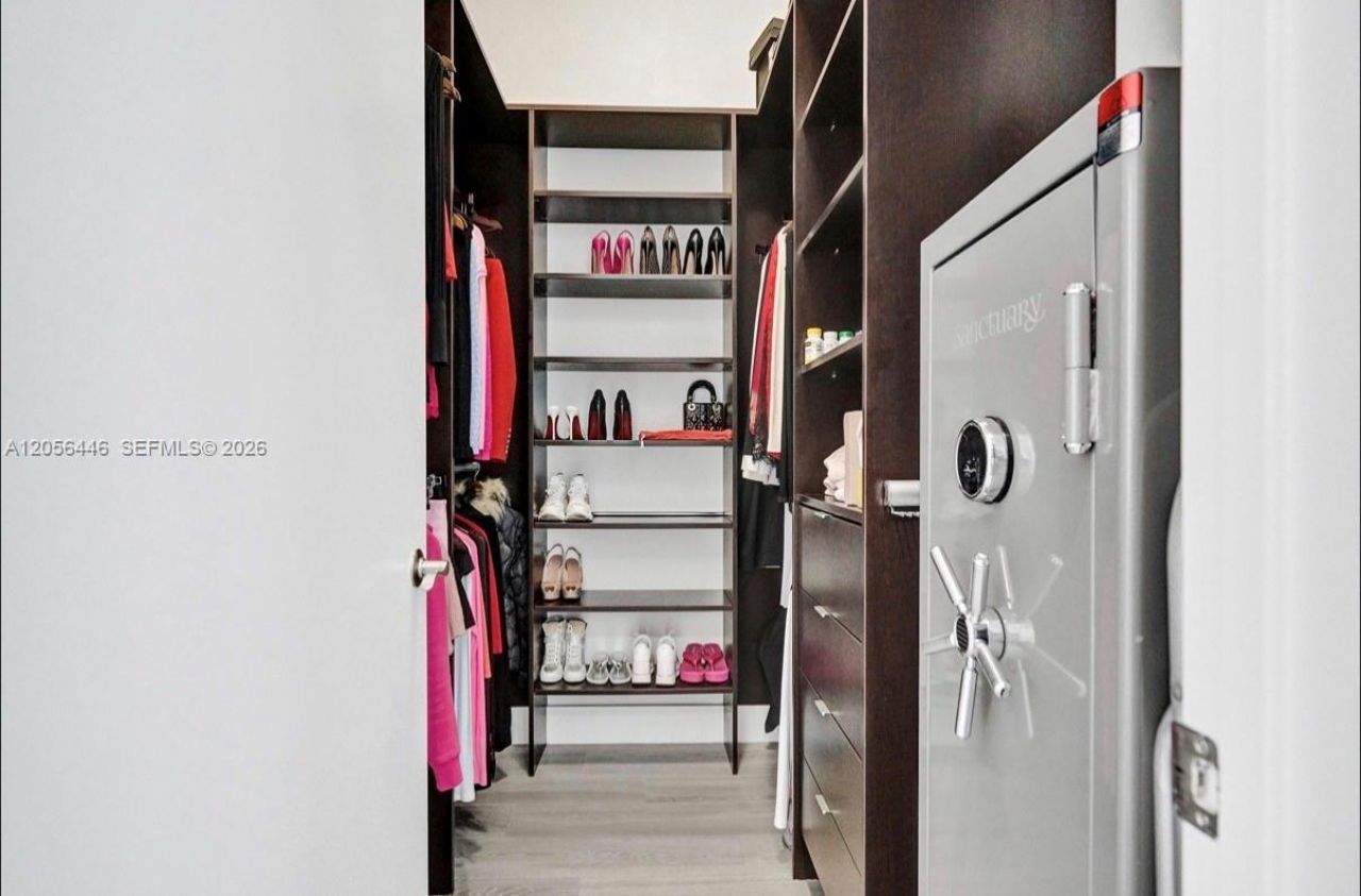 15901 Collins Ave, Unit 4301, Sunny Isles Beach, FL 33160 Photo