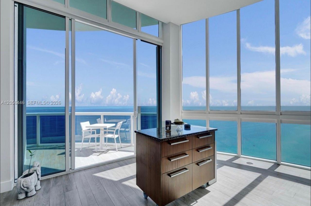 15901 Collins Ave, Unit 4301, Sunny Isles Beach, FL 33160 Photo