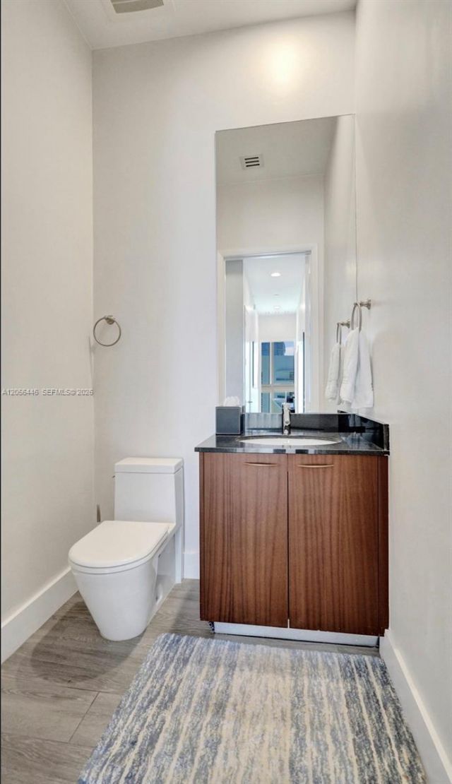 15901 Collins Ave, Unit 4301, Sunny Isles Beach, FL 33160 Photo