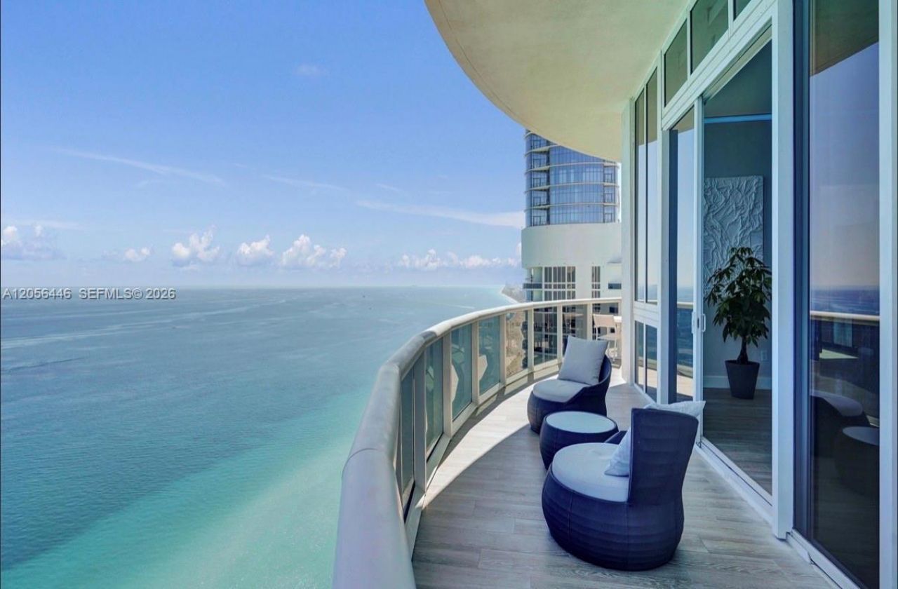 15901 Collins Ave, Unit 4301, Sunny Isles Beach, FL 33160 Photo