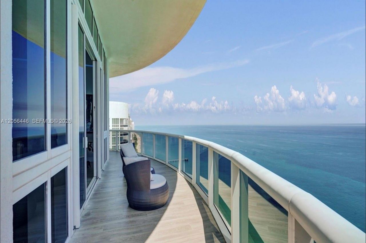 15901 Collins Ave, Unit 4301, Sunny Isles Beach, FL 33160 Photo