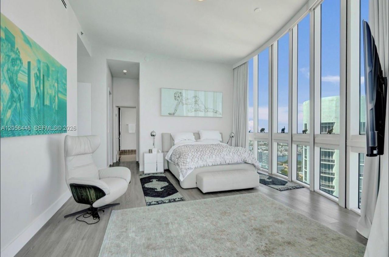 15901 Collins Ave, Unit 4301, Sunny Isles Beach, FL 33160 Photo