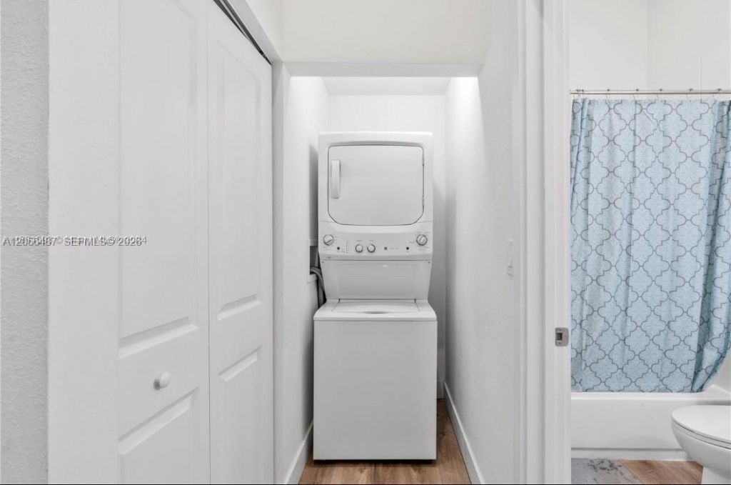 830 SE 14th St , Unit 1, Fort Lauderdale, FL 33316 Photo