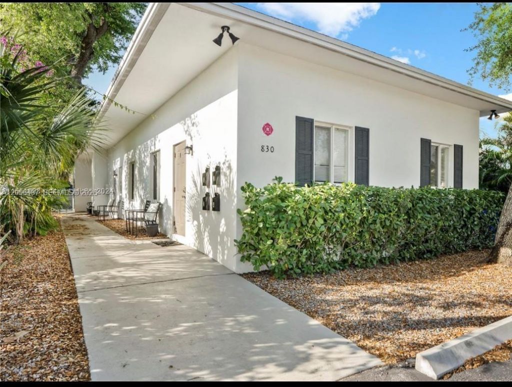 830 SE 14th St , Unit 1, Fort Lauderdale, FL 33316 Photo